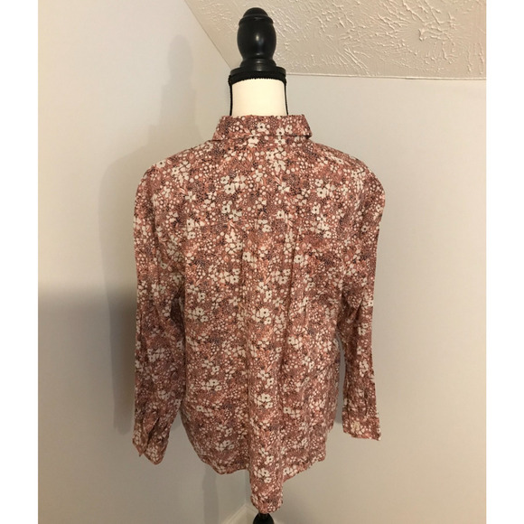 Anthropologie Pilcro and the Letterpress Sasha Smocked Boyfriend Buttondown - Picture 4 of 12